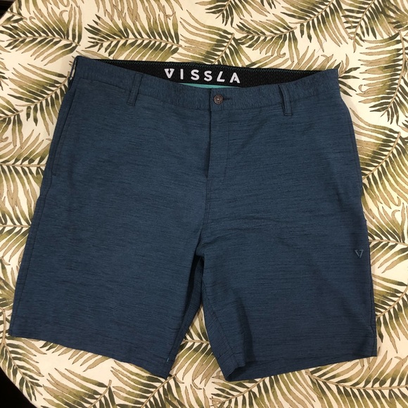 VISSLA Other - Vissla Board shorts 38